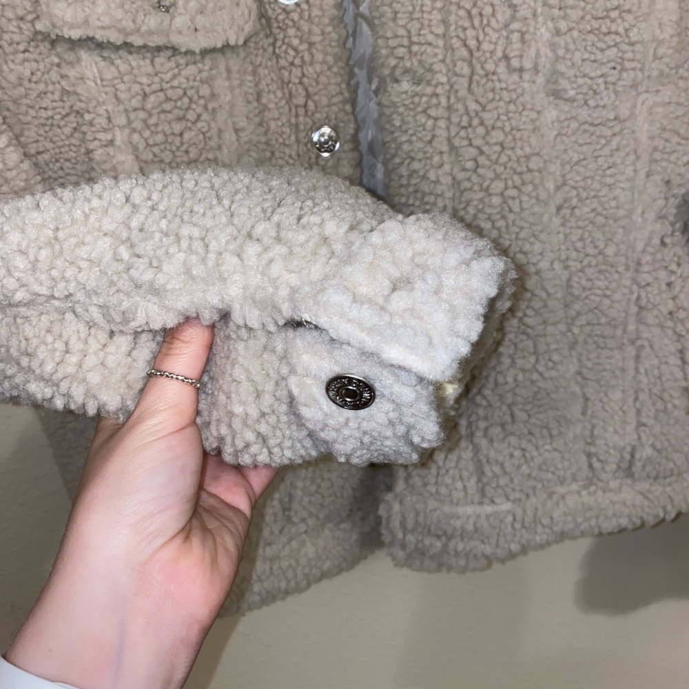 🪿NWT pacsun tan sherpa coat! - Picture 3 of 9